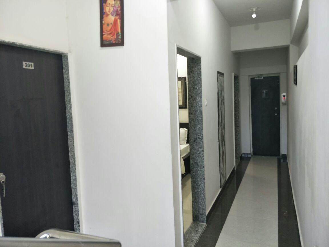 Hotel Gayatri Dwārka 外观 照片