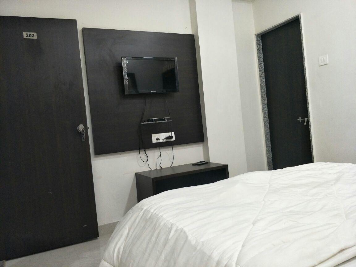 Hotel Gayatri Dwārka 外观 照片